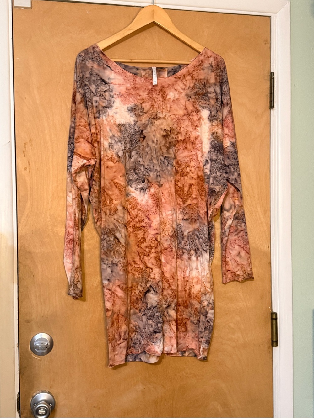 Women's Lovlei Long Sleeve Marble-Print Tunic Dress in Rust